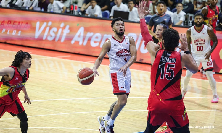 /dam/jcr:26c69eb4-f1fa-46ab-838f-19c174aa924f/San-Miguel-vs-Ginebra-3_NWP.jpg