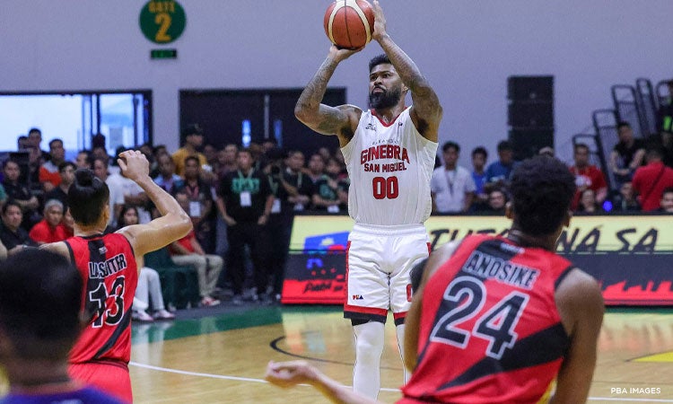 /dam/jcr:99ee7873-2f97-4e2c-8ef8-9c83bb3a78a2/Ginebra-vs-SMB-Game-3-semis-3_NWP.jpg