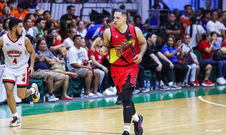/dam/jcr:ac8bed23-dea4-44c4-96ed-38ab56b86c1d/Ginebra-vs-SMB-Game-3-semis-7_NWP.jpg